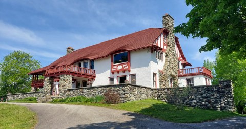 Explore This Secret Trail Around One Of The Historic Estates In New Hampshire