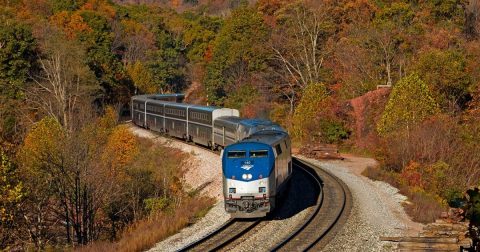 The Train Ride Through The Illinois Countryside That Shows Off Fall Foliage