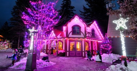 7 Christmas Light Displays In New Hampshire That Are Pure Holiday Magic