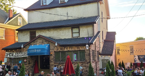 Black & Blue Is One Of The Coolest, Most Unusual Places To Dine In Pennsylvania