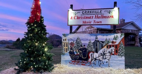 Enjoy A Classical Christmas When You Visit This Charming Small Town In Tennessee