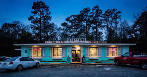 This 75-Year Old Diner Is One Of The Most Nostalgic Destinations In Georgia