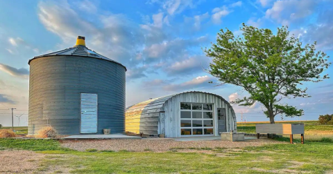 Stay In An Old Barn Overlooking Rustic Farmland In Kansas