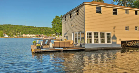 This Year, Take A Pennsylvania Vacation At A Waterfront Home On Harveys Lake