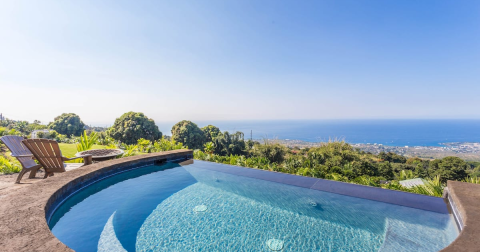 You Won't Believe The Views You'll Find At This Incredible Airbnb In Hawaii