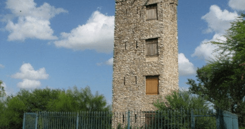 The Incredible Hike In Texas That Leads To A Fascinating Abandoned Castle Tower