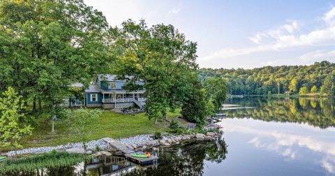 7 Waterfront Retreats In Kentucky That Are Perfect For Warm Weather Adventures
