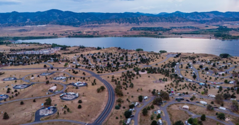 This Year-Round Campground In Colorado Is One Of The State's Most Incredible Waterfront Getaways