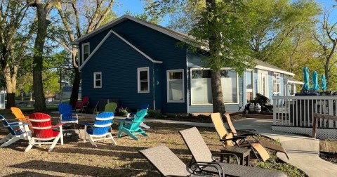 The Magnificent Lakefront Airbnb In Iowa That Is Perfect For A Spring Retreat