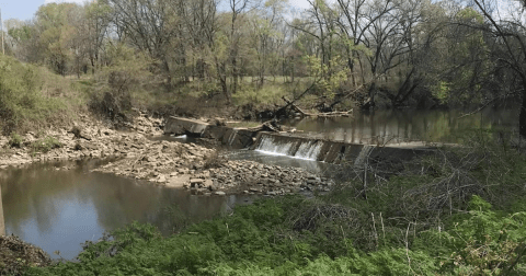 You’ll Fall In Love With The Tiny Waterfall Hiding Along This Breathtaking Kansas Trail