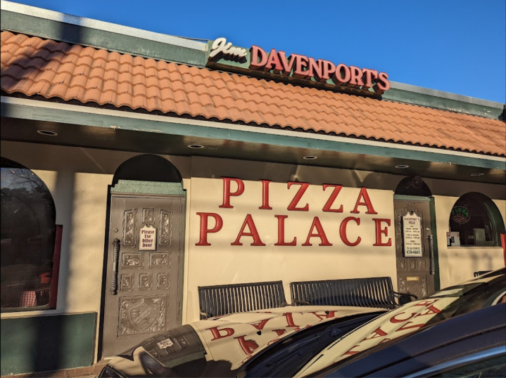 Exterior of Davenport's Pizza Palace, a top kid-friendly restaurant in Birmingham, Alabama