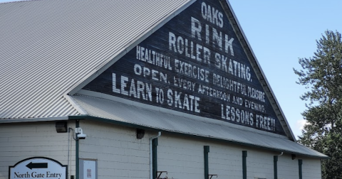 I've Been Skating At This Iconic Roller Skating Rink In Oregon Since Second Grade — And It's Just As Fun As An Adult