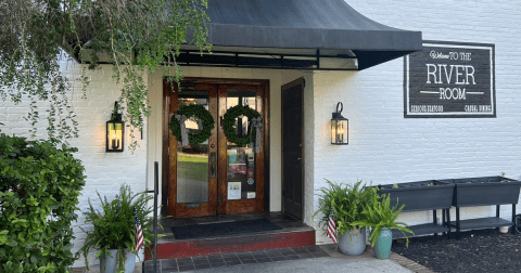 Enjoy A Sense Of Peace At This Incredible Waterfront Restaurant In South Carolina