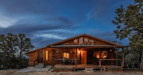 You’ll Never Go Back To Hotels After Staying The Night At This Extraordinary Mountain Airbnb In New Mexico