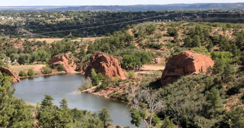 The Hidden Nature Park In Colorado With Its Very Own Red Rock Formations, Quiet Trails, And So Much More