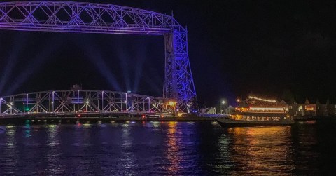 This Nighttime Lake Cruise Under The Harbor Lights Belongs On Your Minnesota Bucket List