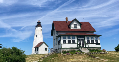 We Discovered The Most Charming Lighthouse During Our Afternoon At Bakers Island Light