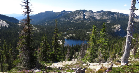 You’ll Fall In Love With The Small Lakes Hiding Along This Breathtaking Idaho Trail