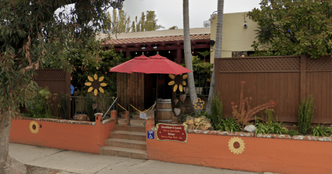 Enjoy An Incredible Brunch At This Charming And Delicious Restaurant In Southern California