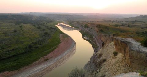 The Gorgeous, Little-Known Missouri River Is One Of The Most Underrated Fishing Spots In North Dakota