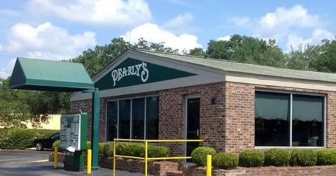 The Plates Are Piled High With Southern Cooking At The Delicious Pearly's In Georgia