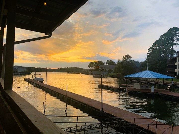 lakefront steakhouse in Arkansas