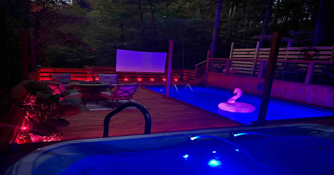 These 7 Pool Access Airbnbs In West Virginia Are Exceptional In Every Sense Of The Word