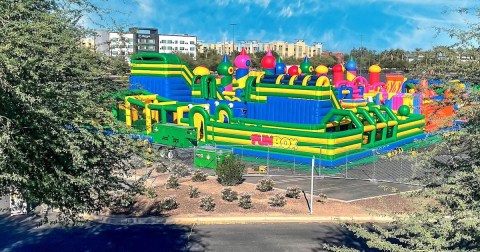The World's Biggest Bounce Park Just Opened In Minnesota And It's The Perfect Summer Adventure