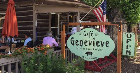 The Outdoor Café In Wyoming That Is The Prettiest Place To Enjoy A Warm Afternoon