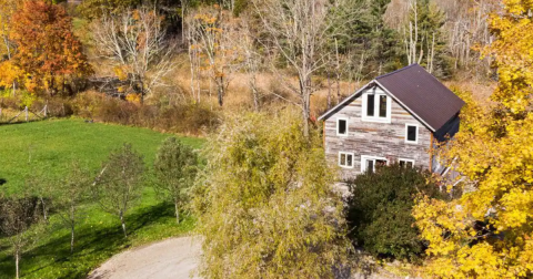 Sleep In A 1890s Hay Barn When You Book A Stay In This Small-Town Airbnb In Connecticut
