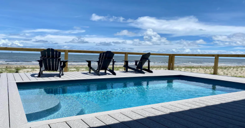 The Picture-Perfect Beachfront Airbnb In Louisiana Is Perfect For A Getaway